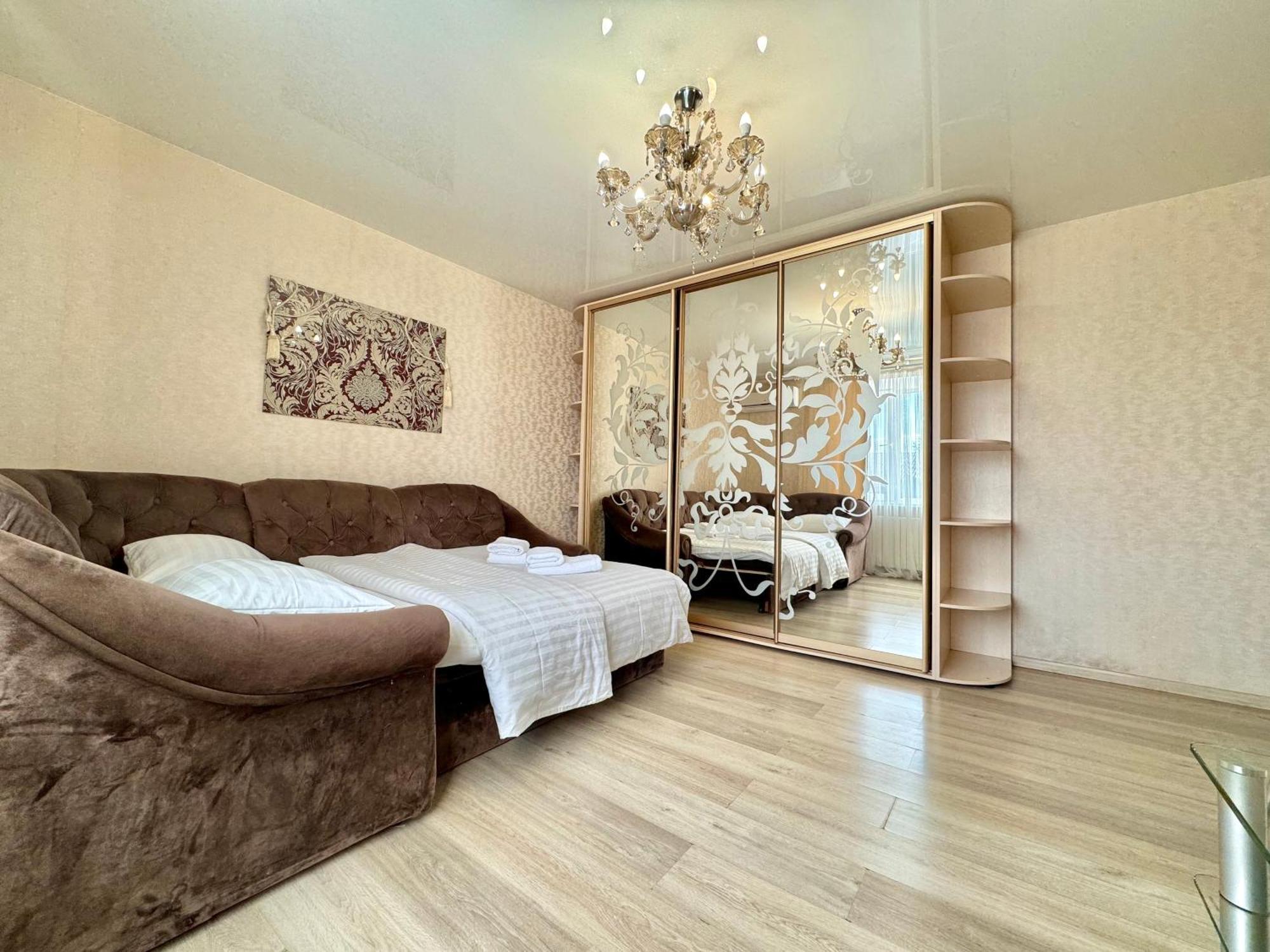 Apartpoltava: Elegant City Center Apartment Near Chestnut Alley Exterior photo